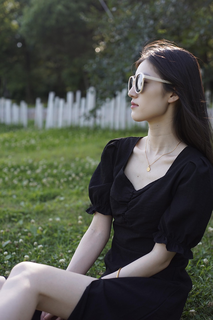 woman, meadow, portrait, beautiful, nature, portrait photography, spring, asian woman, chinese woman